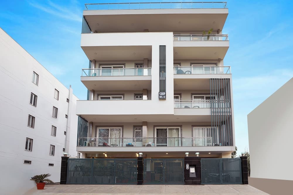 The Onyx by Parfait Street