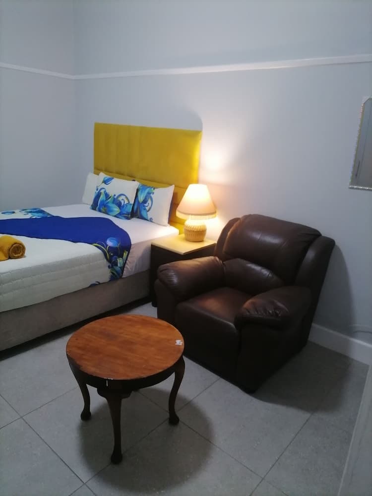 Neo & Ruks Guest House Salt River