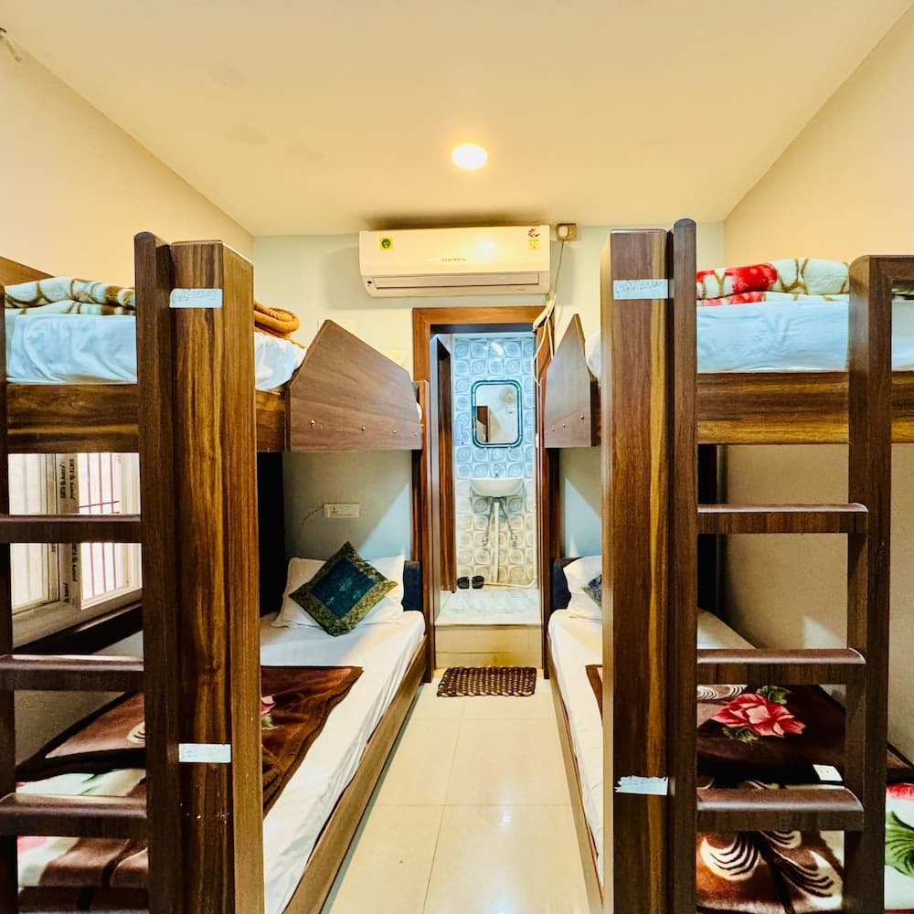 Deena Residency