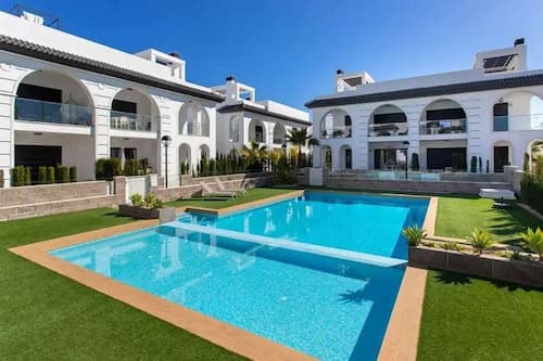 Sunset Paradise - Sleeps 4, Pool, Terrace & Views