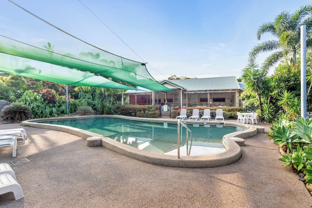 COOKTOWN HOLIDAY PARK
