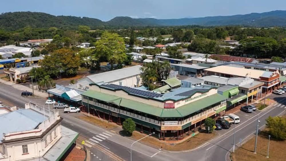 Mossman Exchange & Backpacker Resort