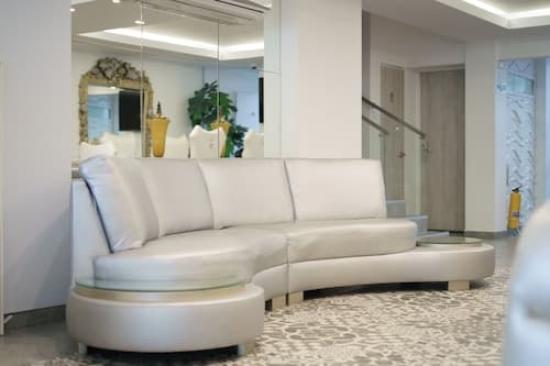 RECOVERY HOUSE BY ZENYA HOST
