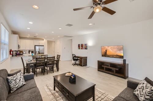 Phoenix 5BR With Fast Wifi