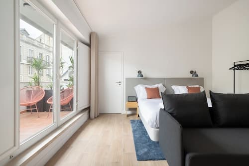 Lapa Diplomatic Suite&Flat by FeelLisboa