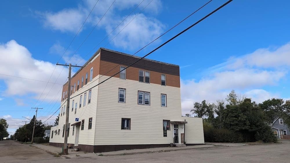 Dinsmore Hotel