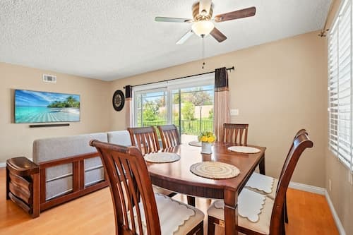 Cozy Getaway Bright Clean Fully Equipped