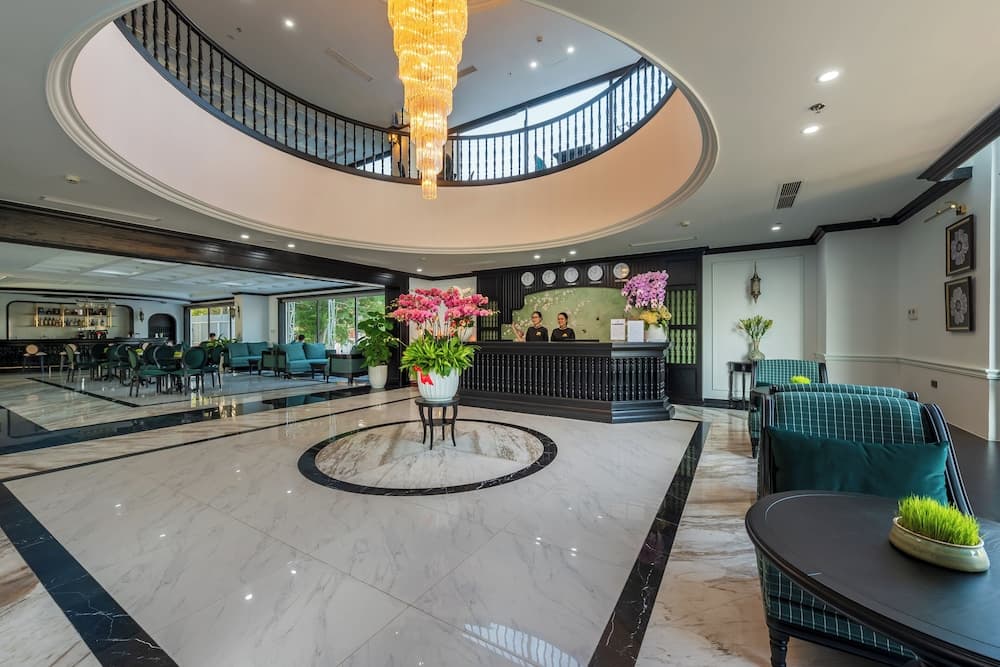 Grand Luxury Hotel Ninh Chu