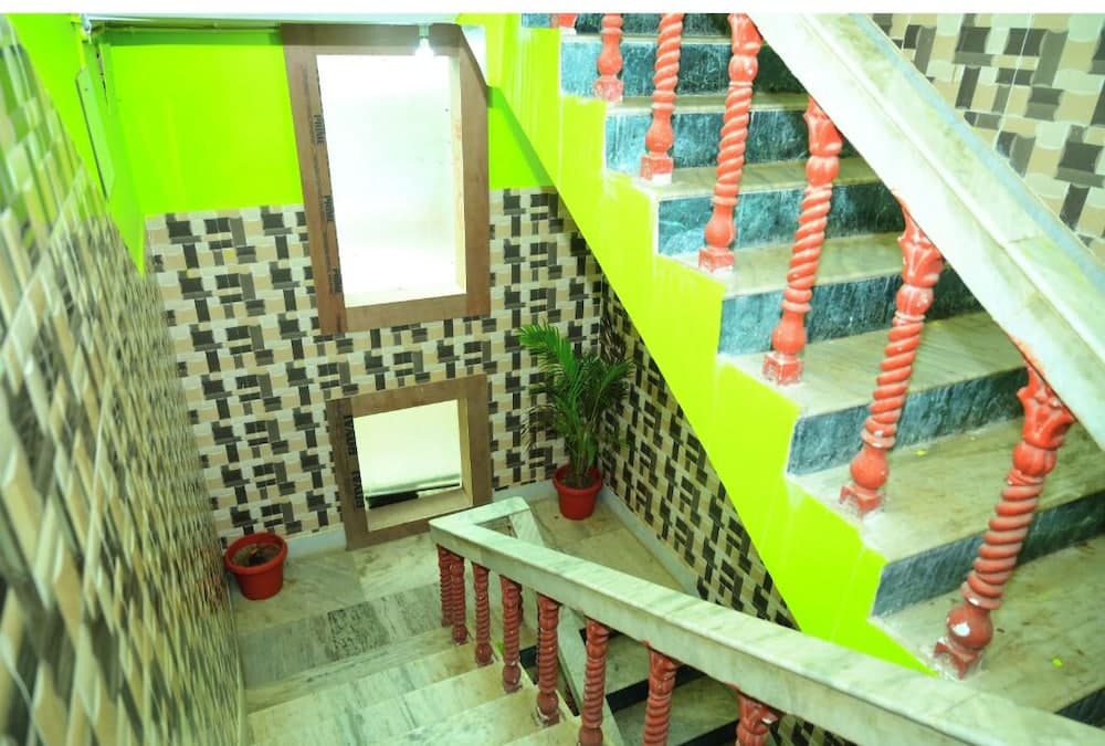 Lobi dinlenme salonu