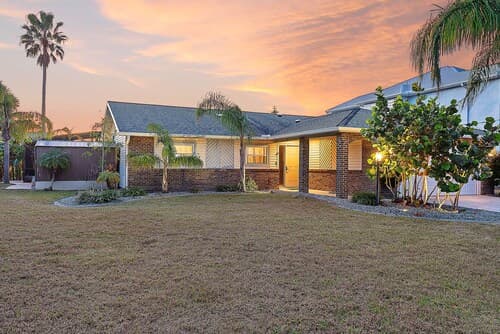 Canal Front Oasis With Pool in Palm Coast