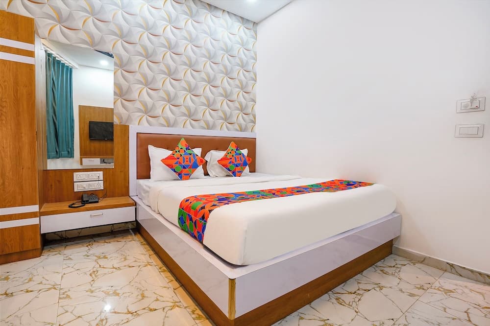 FabHotel The Vibrant - Nr. Tapovan Circle