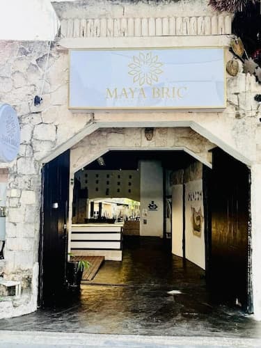 Original Maya Bric