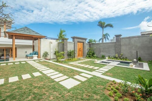 Breeze Opulent 6 BR in With Ocean View 5 Mins to Savaya