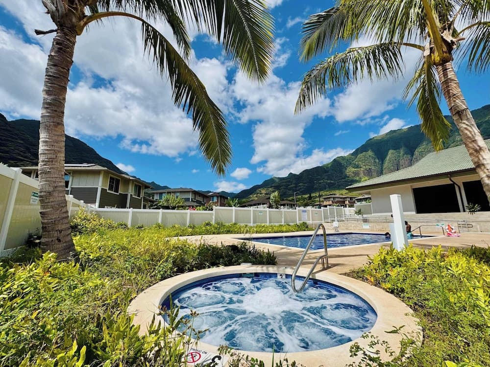 Marbella Lane Nohea Stylish Home Makaha