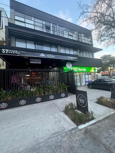 Hotel Star 37 Av