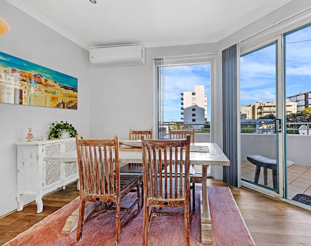 Kozyguru | Cronulla | 1 Bed Apt Next To Beach