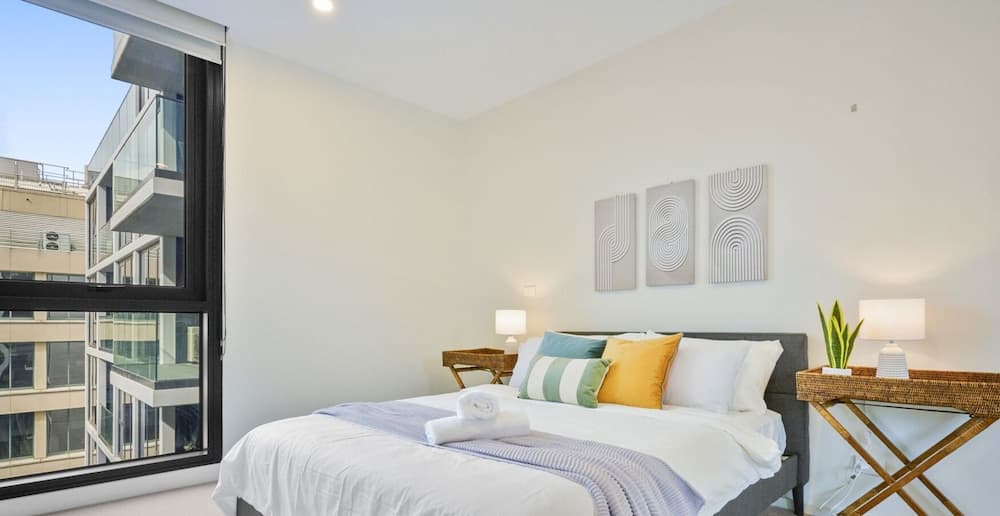 Kozyguru | Moonee Ponds | Modern 1 Bed Apt Parking