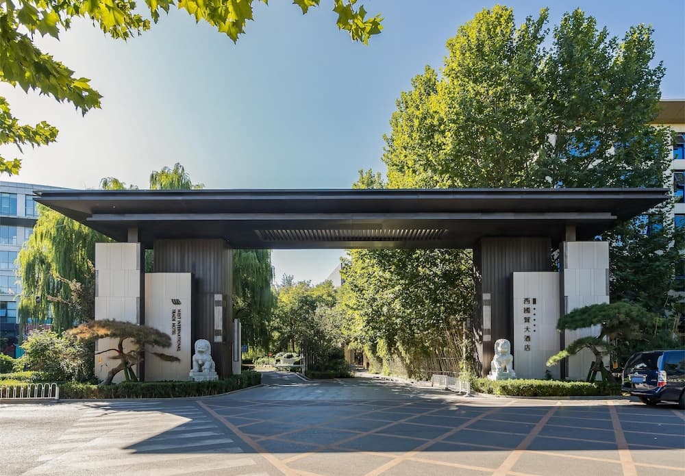 West Internation Hotel