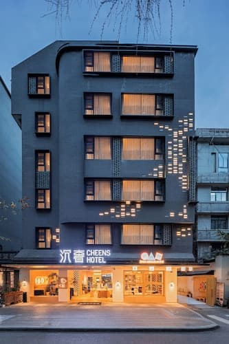 Cheens Hotel