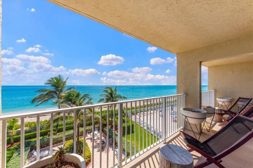 408 On Hutchinson Island