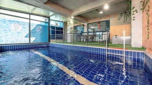 Yeosu Wellstay Pool Villa