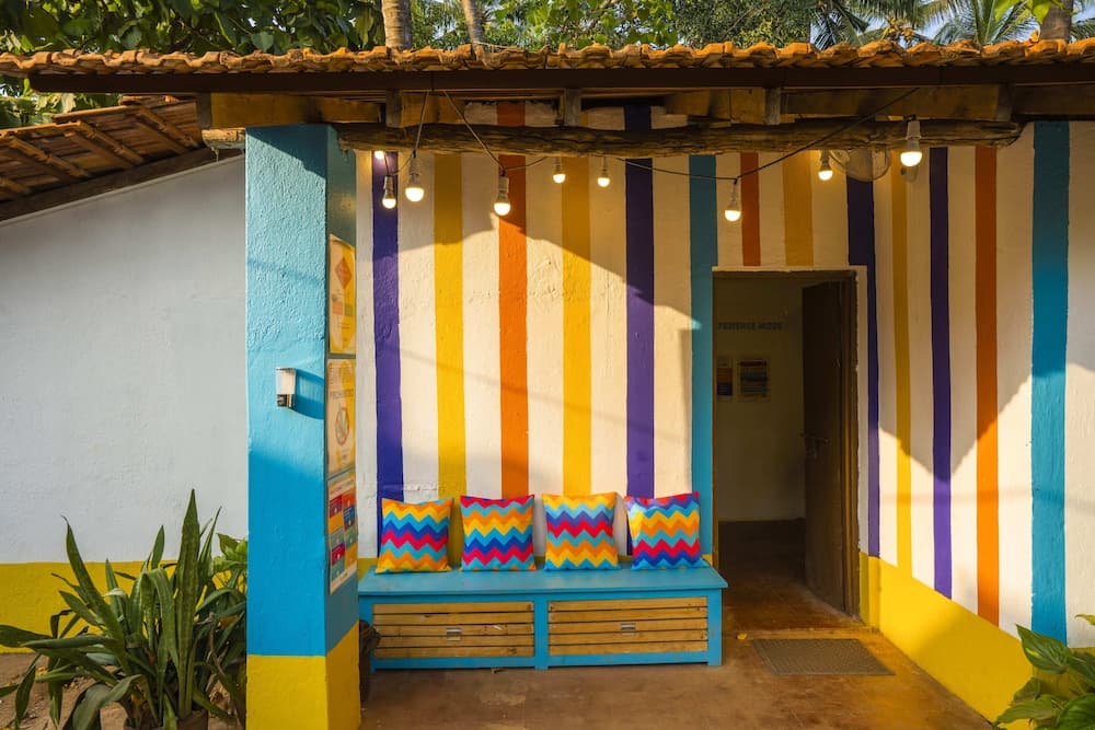 goSTOPS Lite Calangute