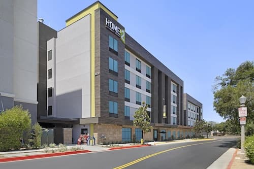 Home2 Suites by Hilton Riverside Downtown Convention Center
