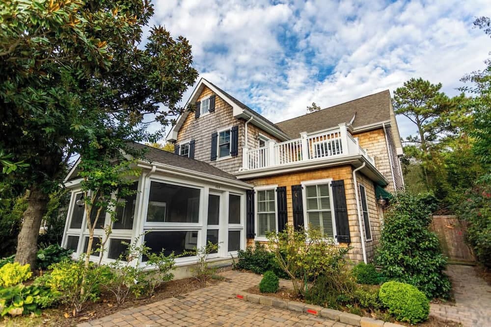 Bayard Avenue 404