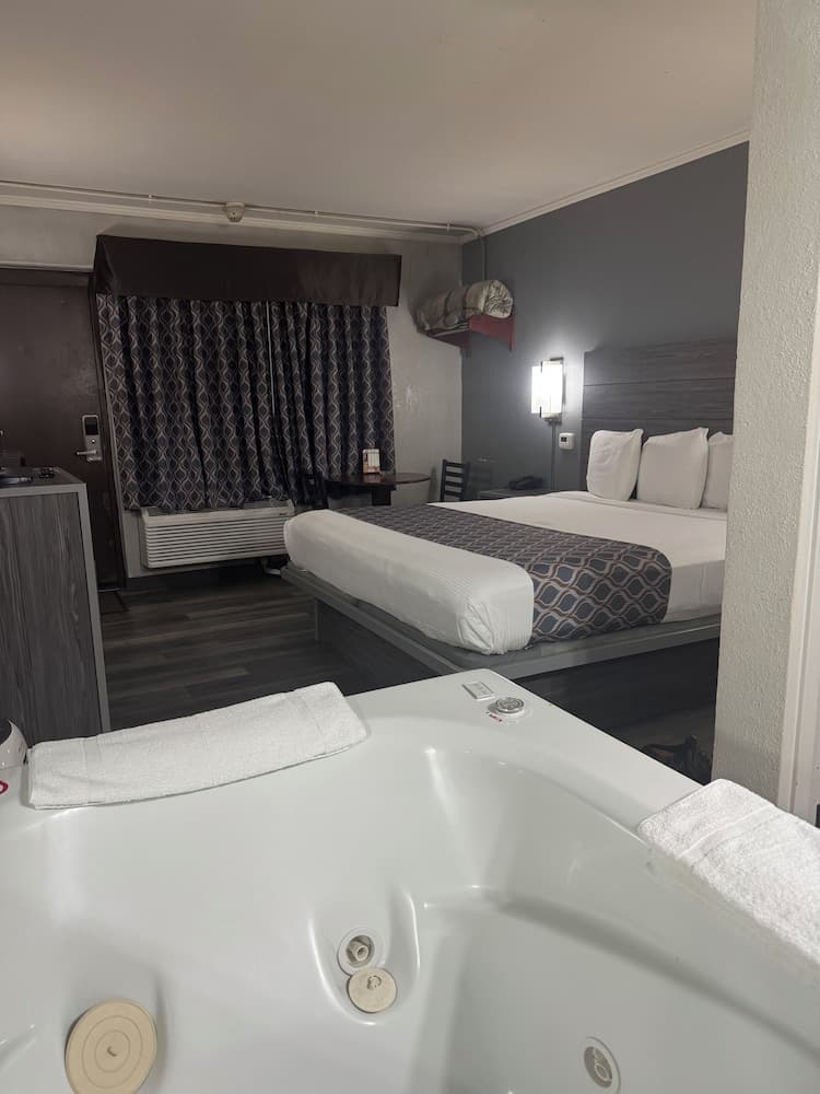 Bluestar Motel