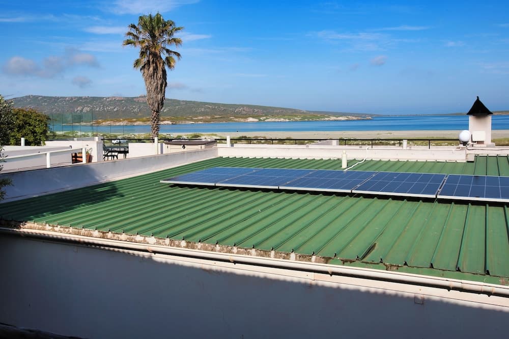 10 Sleepers - Self Catering: Klopdisselboom Langebaan