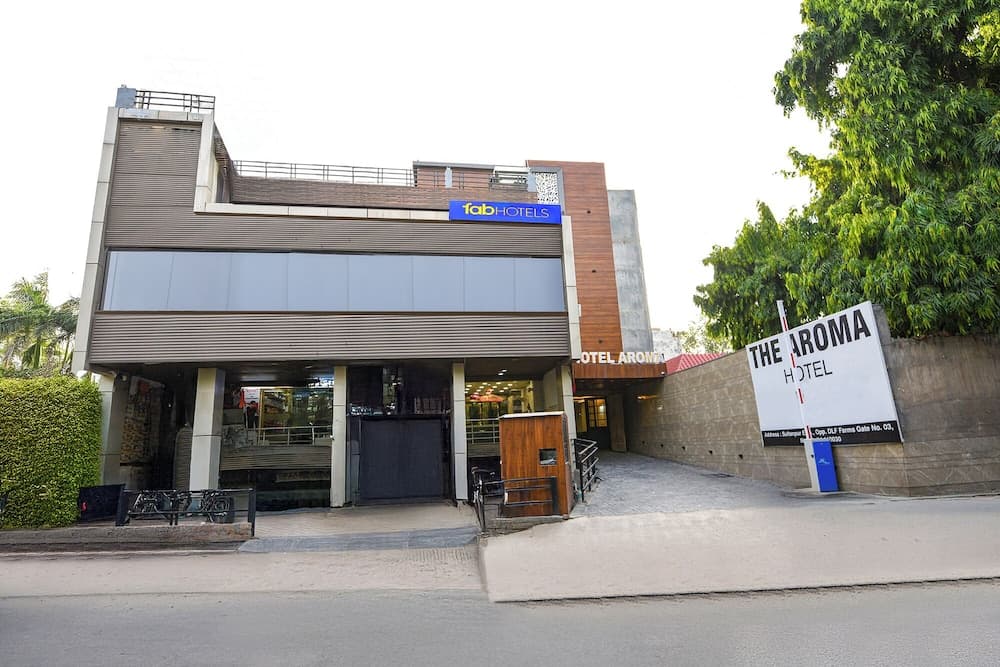 Fabhotel The Aroma