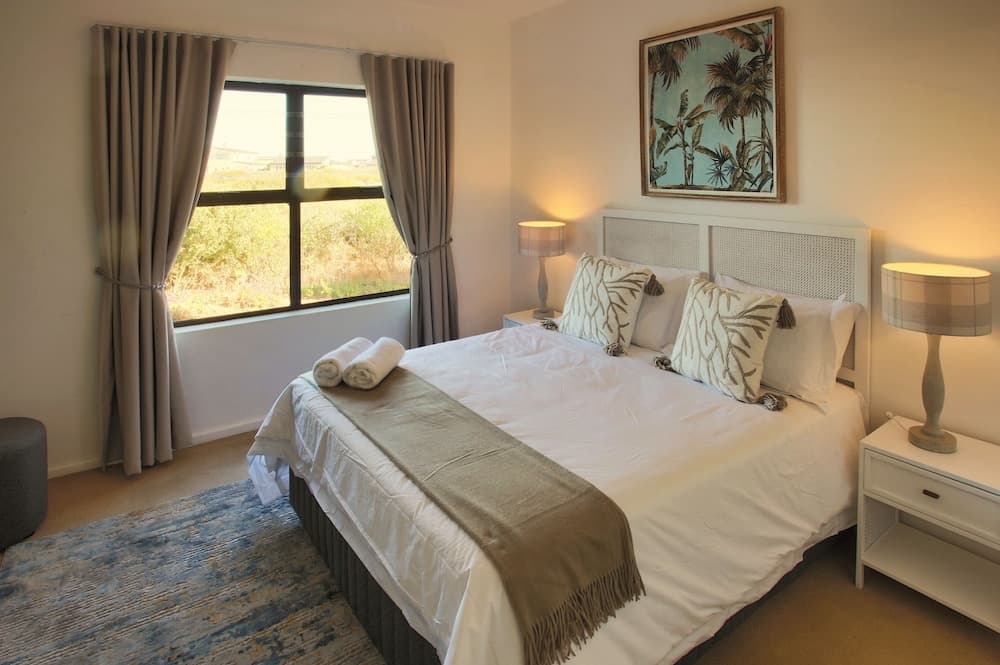 Francolin's Nest, Langebaan, 4-sleeper