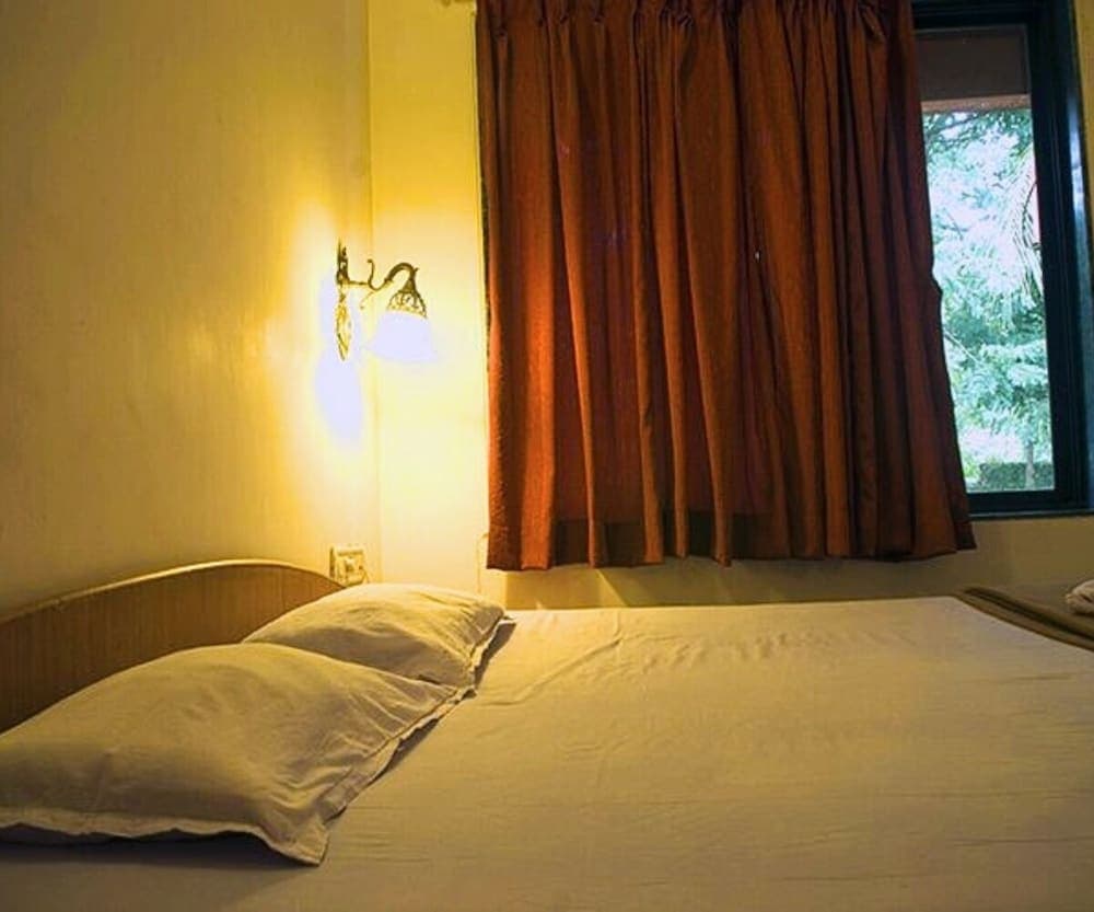 Shrusti Farms Resort