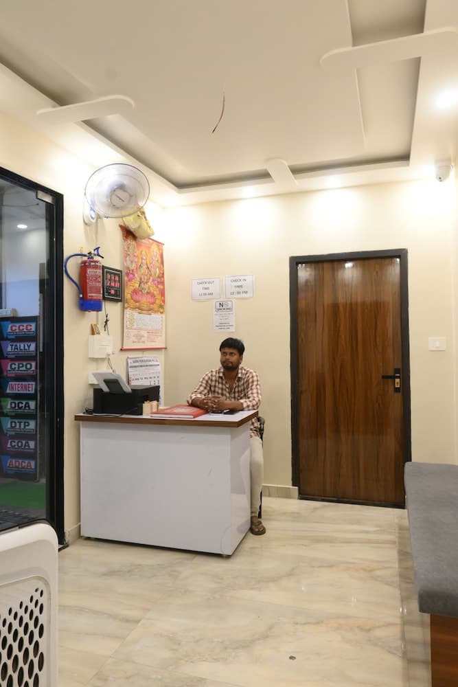 Shree Hari Niwas Paying Guest House