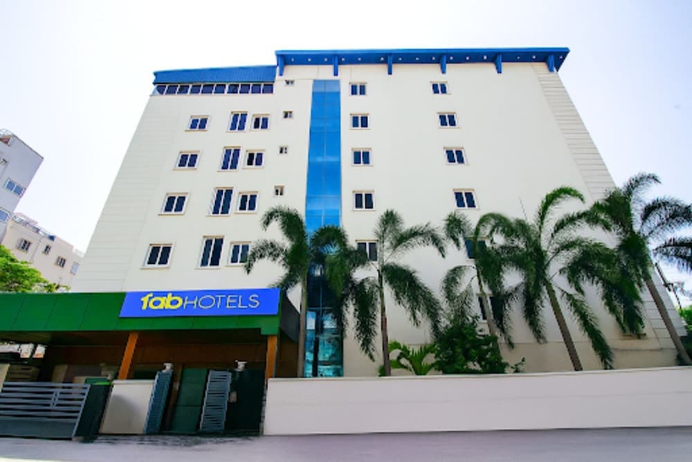 Fabhotel Eden Stay