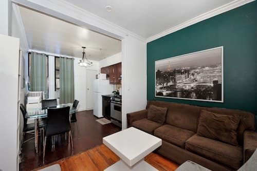 Charming 2BR Apartment Near Times Square