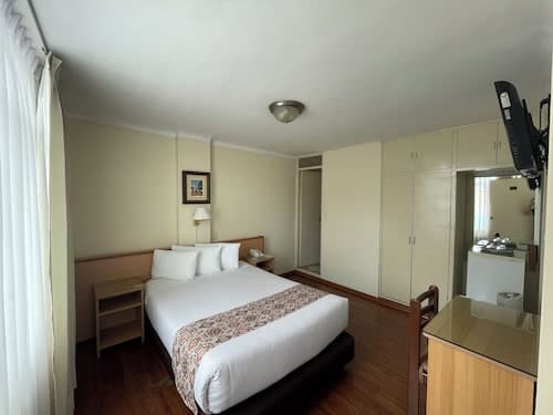 HOTEL PREMIER