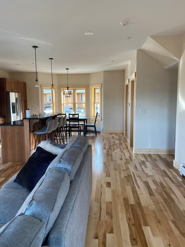 Spacious Sugarloaf Condo