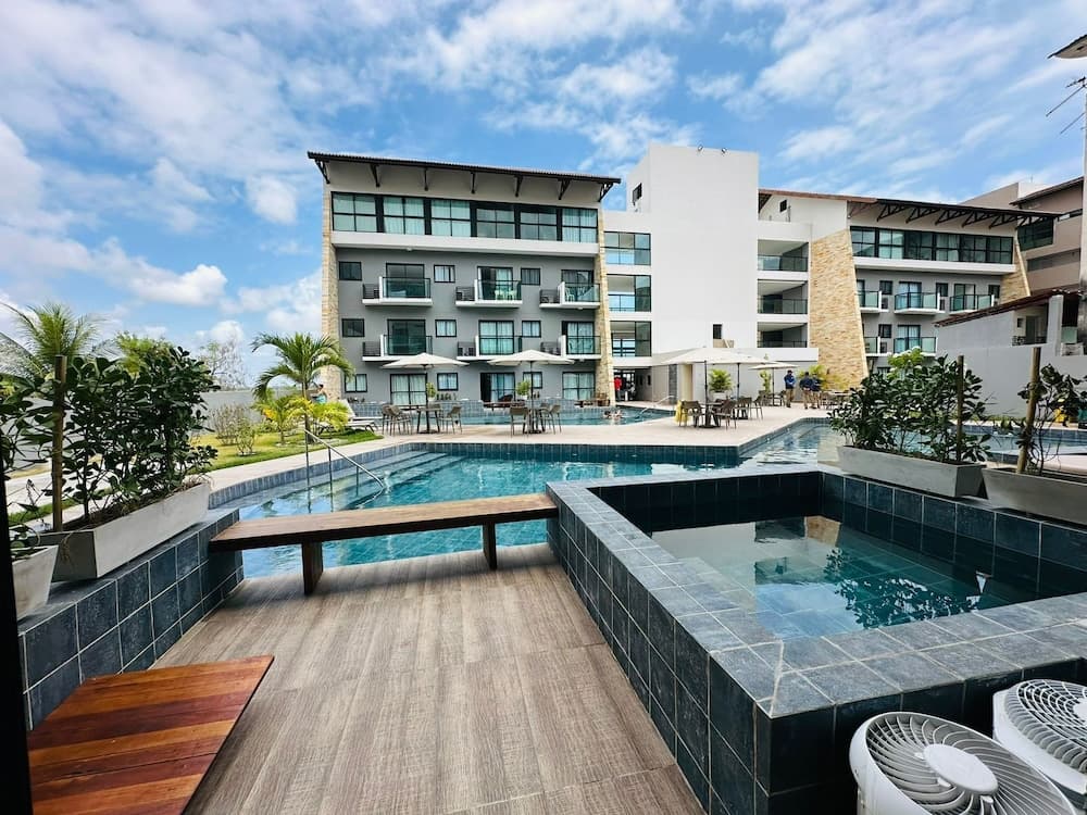 Piscina Privativa 03c Bela Vista by LP