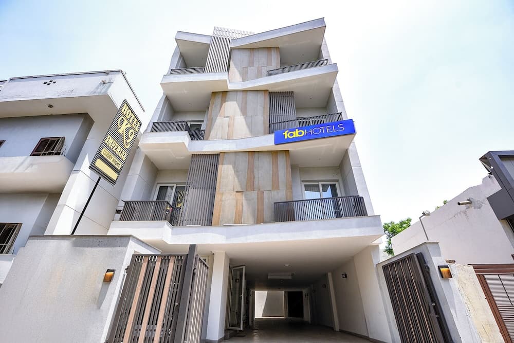 Fabhotel K9 Imperial