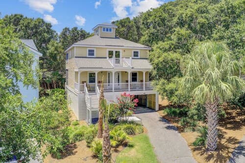 Steps to Beach & Pool Screened Porch Pelican Bay 45 at Wild Dunes Resort