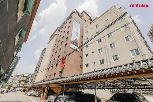 MARU HOTEL