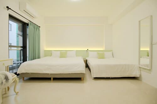 Mooon House