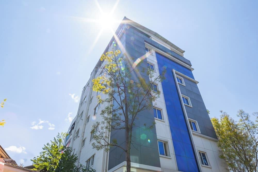 Housr Charlie 1 BHK Apartment Bangalore