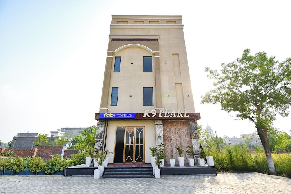 Fabhotel K9 Pearl
