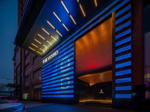 VANMO Hotel