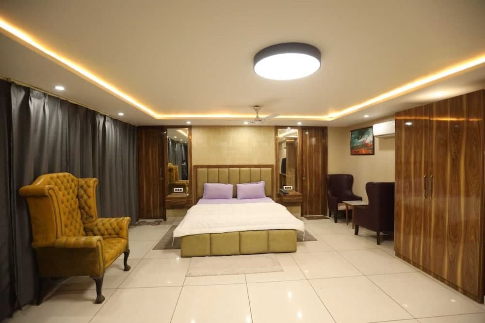Starex inn