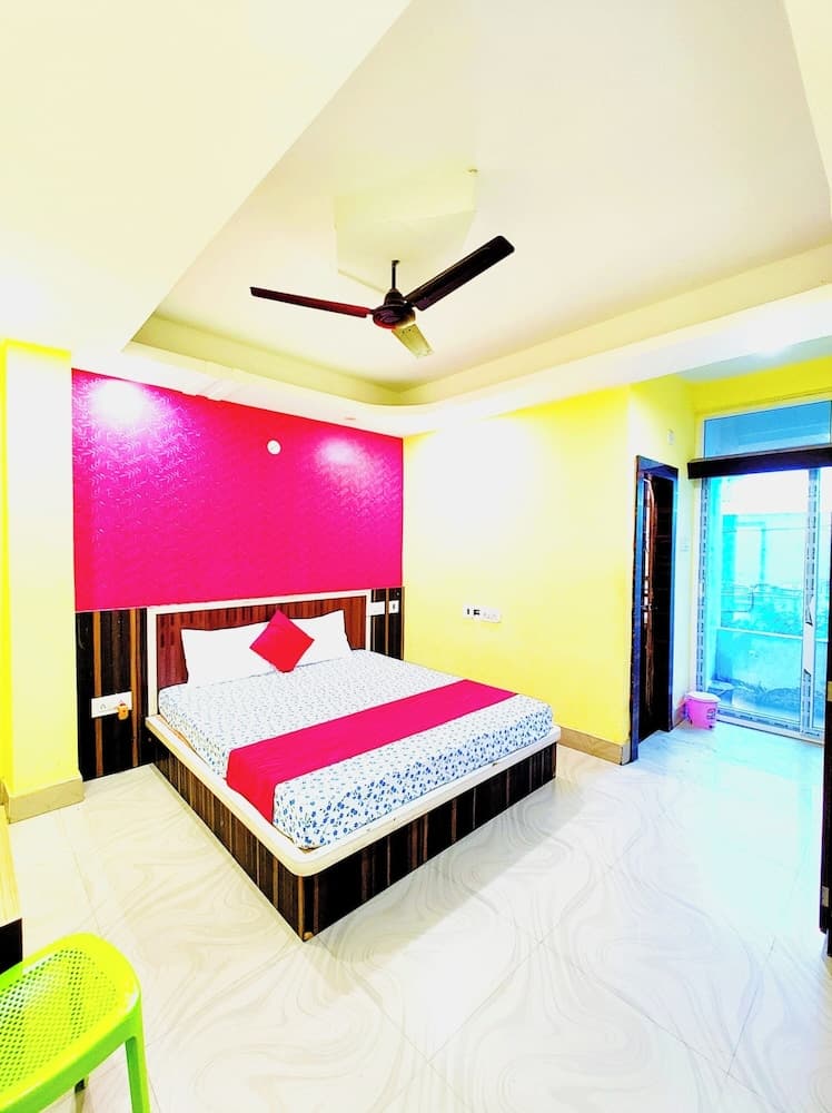 Hotel SR Near Temple Sea Beach Puri