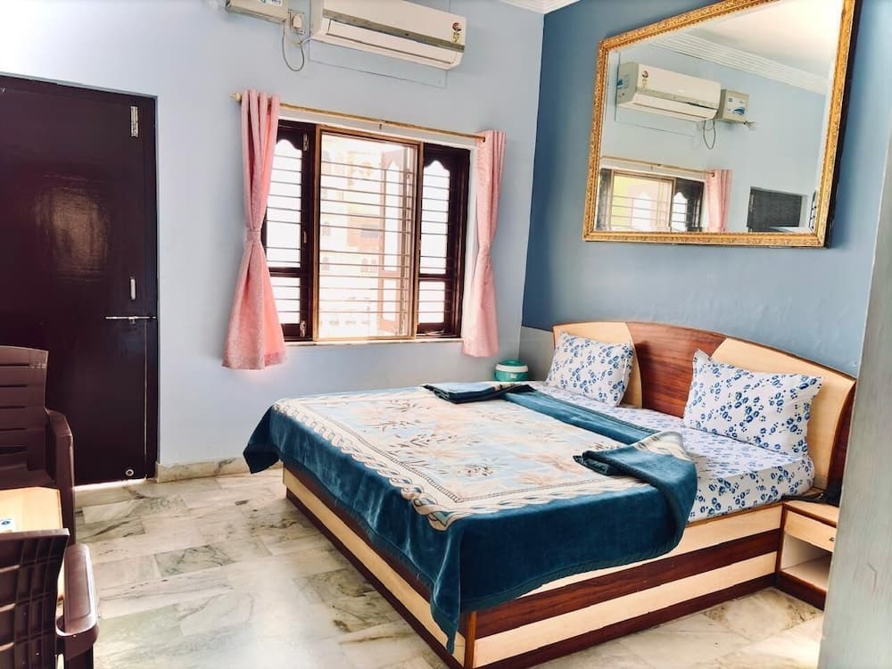 Hotel Shiv Shakti