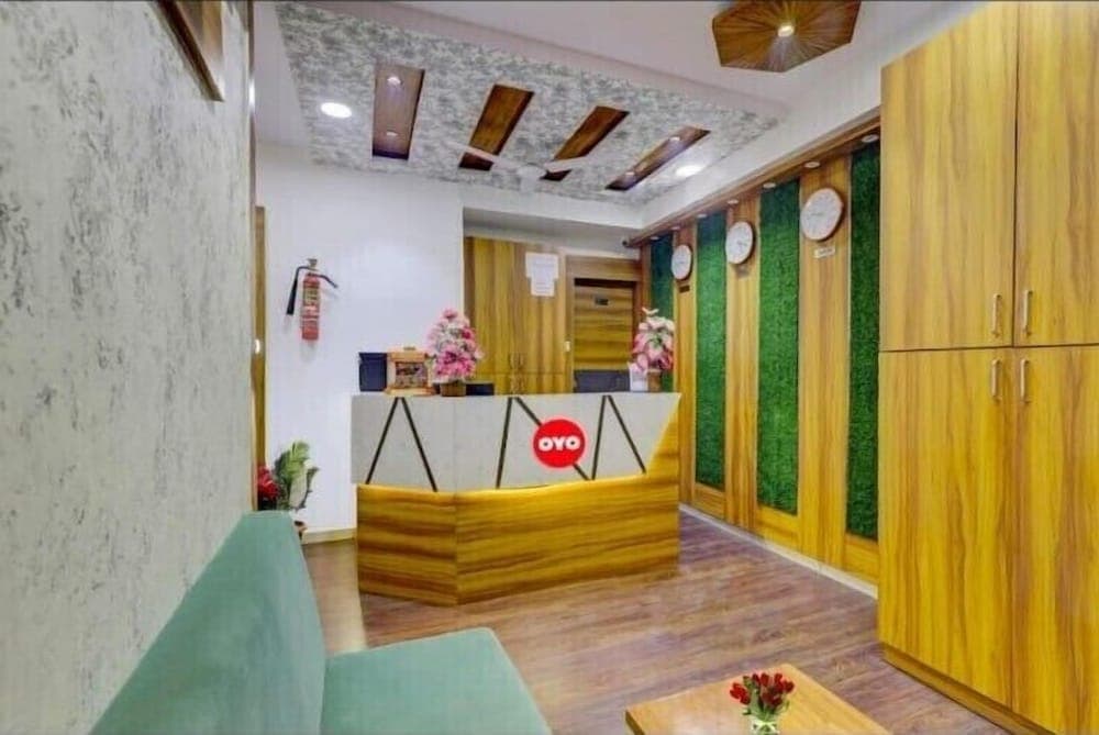 HOTEL SAROVAR INN C G ROAD